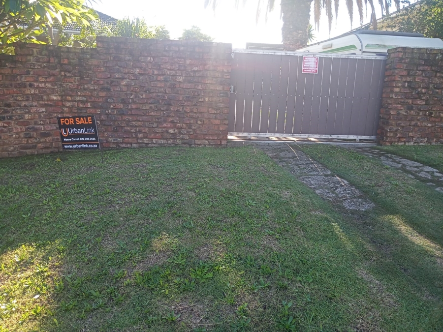 3 Bedroom Property for Sale in Van Riebeeck Hoogte Eastern Cape